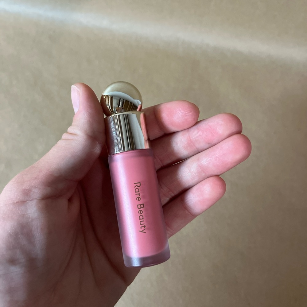 Rare Beauty Blush: Happy #Rarebeauty #happy #blush